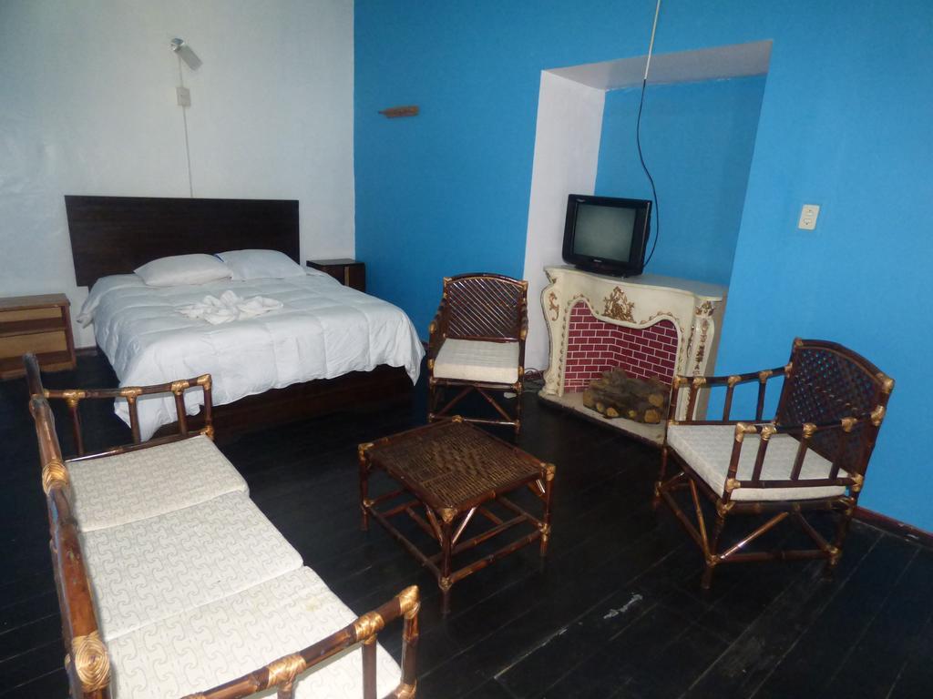 Peruvian Hostal クスコ エクステリア 写真